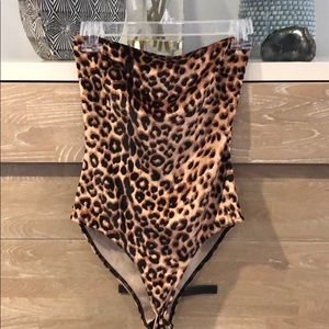 Strapless leopard print body suit